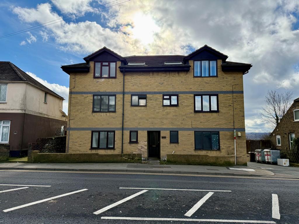 Detached block of flats