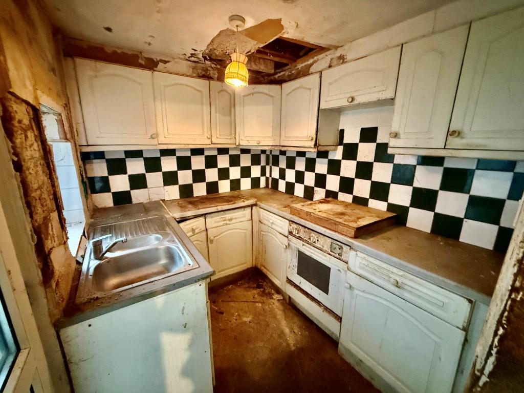 Lower ground floor kitchen
