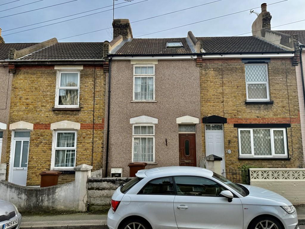 Mid-terrace house