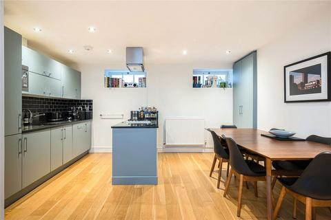 2 bedroom flat to rent, Kennington Road, London SE11