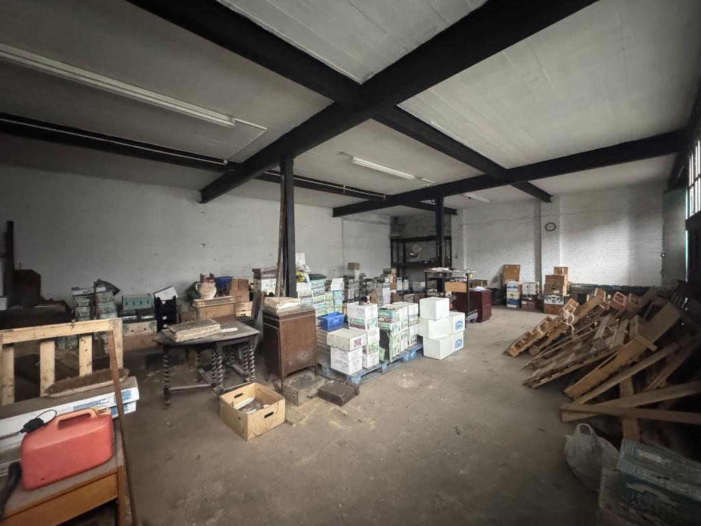 Storage unit photo 1
