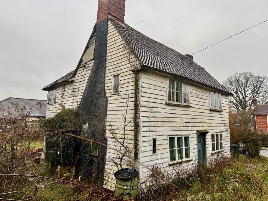 Alternative side view of Quince Cottage