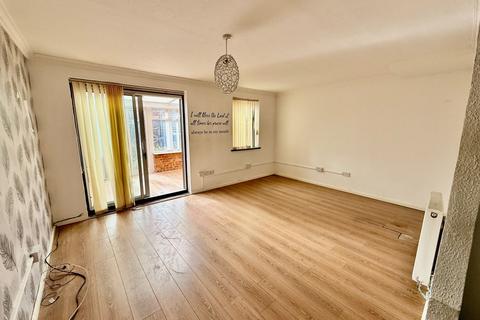 3 bedroom terraced house for sale, 8 Hutchings Close, Sittingbourne, Kent