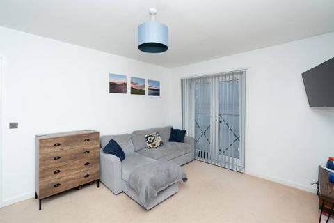 2 bedroom flat for sale, Moorview House, Selden Hill, HP2, Hemel Hempstead, HP2