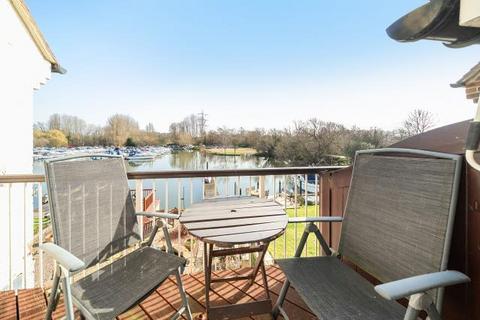 3 bedroom townhouse for sale, South Quay,  Abingdon,  Oxfordshire,  OX14
