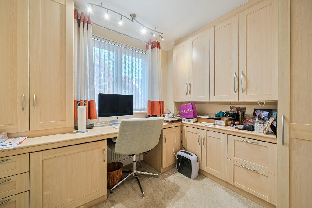 Bedroom/Study
