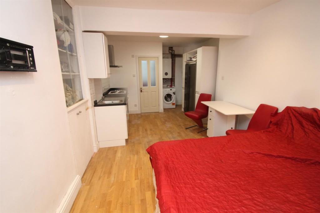 Upper ground floor studio flat