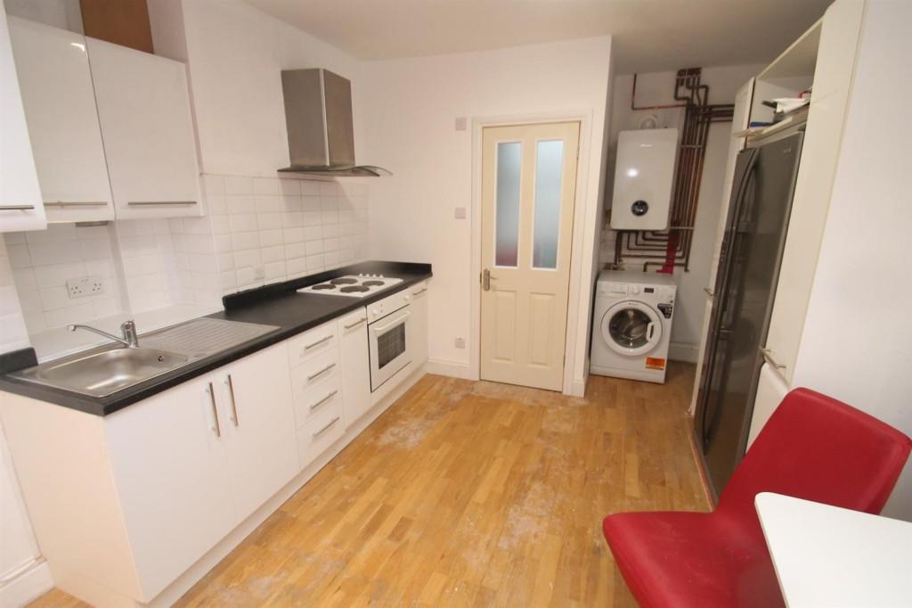 Upper ground floor studio flat