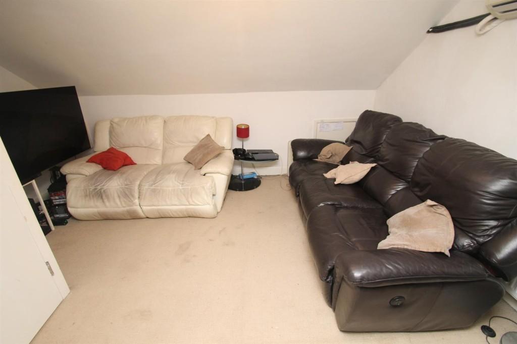 First floor flat lounge