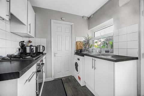 undefined, Kings Road, Caversham RG4