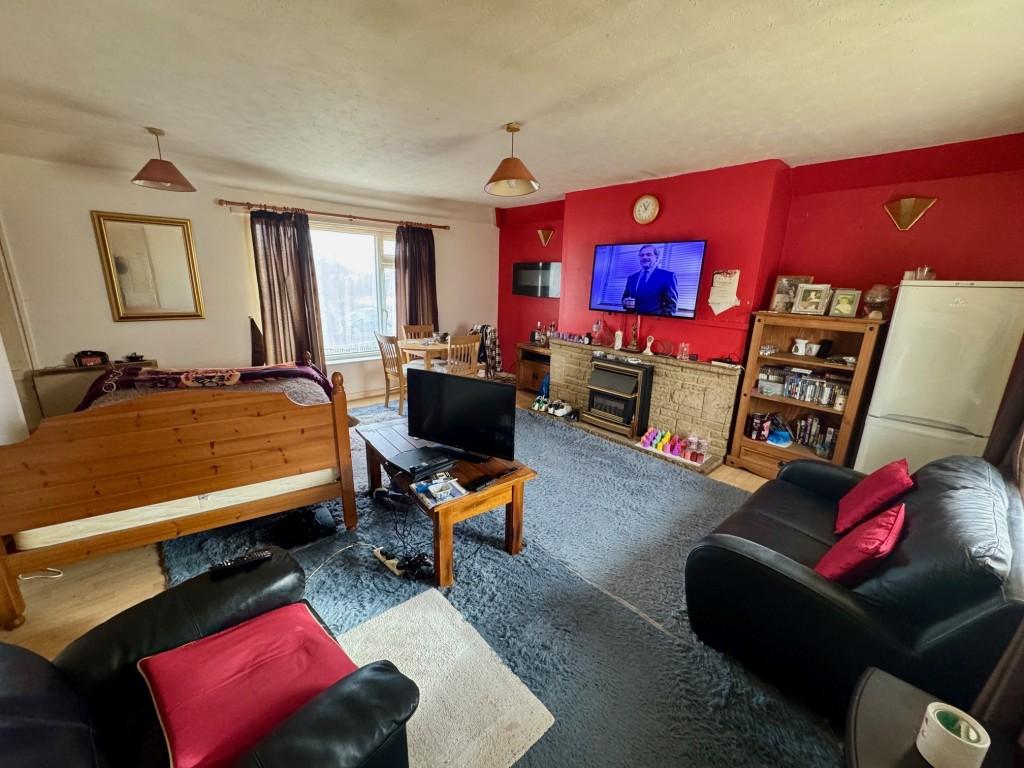 First floor flat - living room