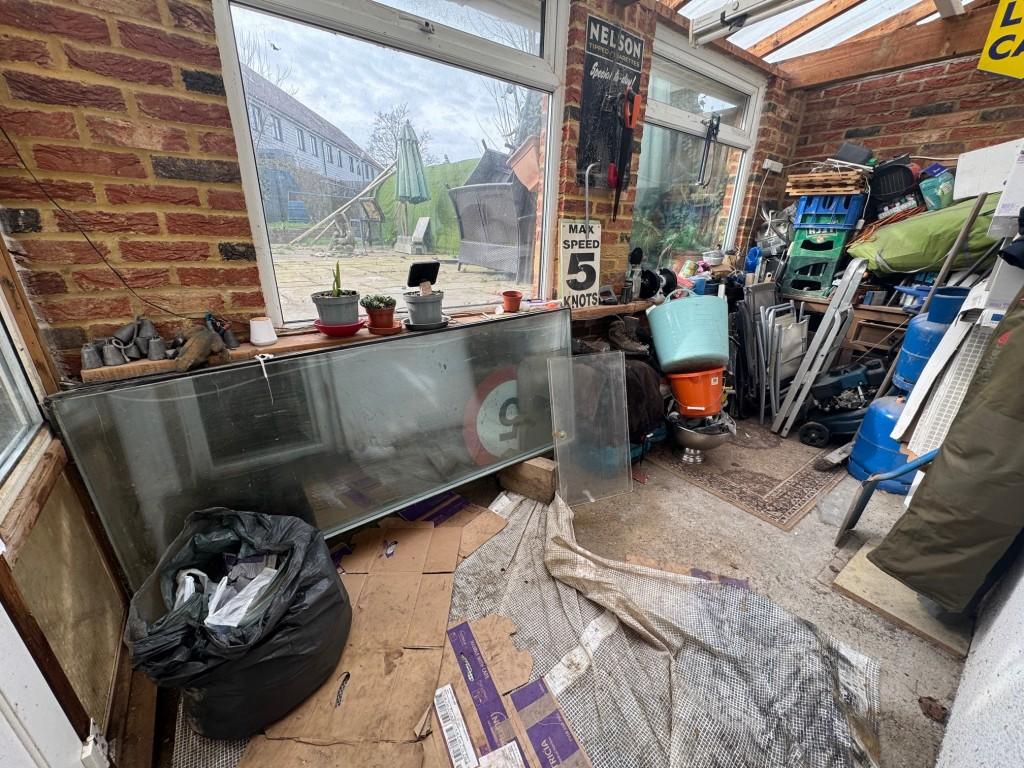 Ground floor flat - lean to