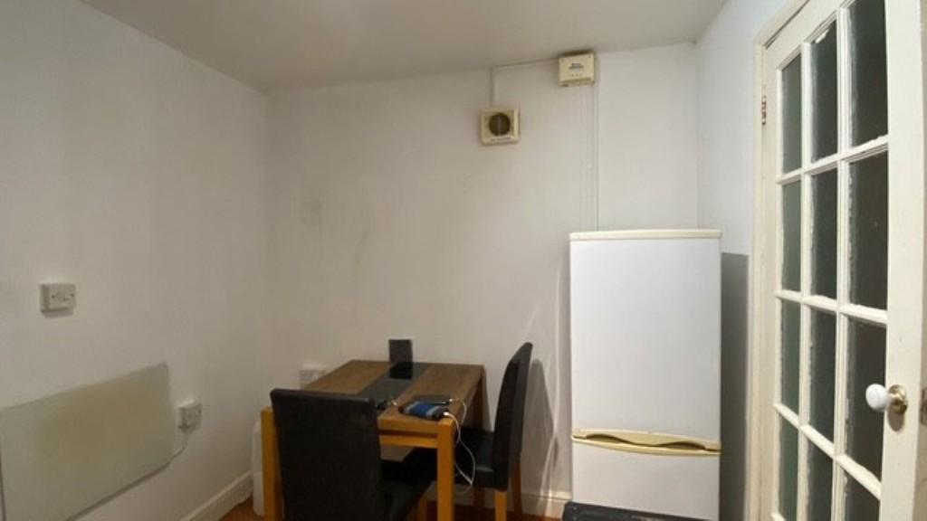 Lower Ground Flat - Living area