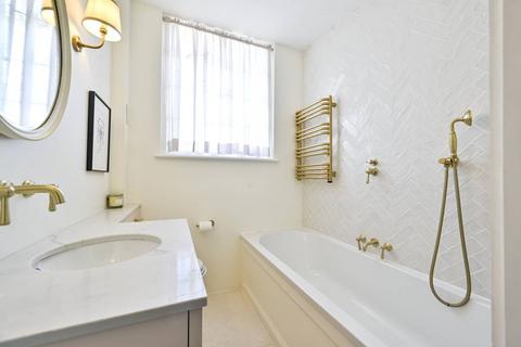 Studio to rent, Chelsea Manor Street, Chelsea, London, SW3