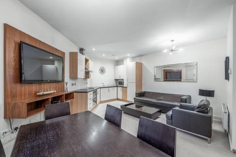 2 bedroom flat to rent, Silas Court, Watford, WD17