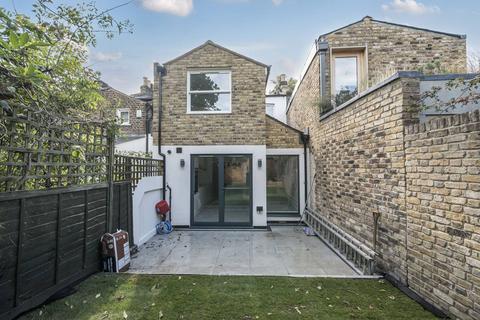 3 bedroom house to rent, Claylands Road, Oval, London, SW8