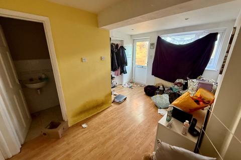 4 bedroom terraced house for sale, 16 Chart Place, Wigmore, Gillingham, Kent