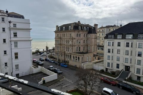 2 bedroom flat for sale, Flat 18, Greencroft, Trinity Place, Eastbourne, East Sussex