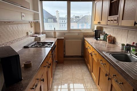2 bedroom flat for sale, Flat 18, Greencroft, Trinity Place, Eastbourne, East Sussex