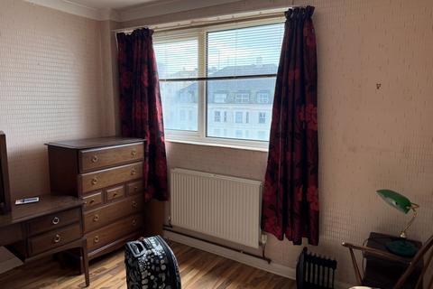 2 bedroom flat for sale, Flat 18, Greencroft, Trinity Place, Eastbourne, East Sussex