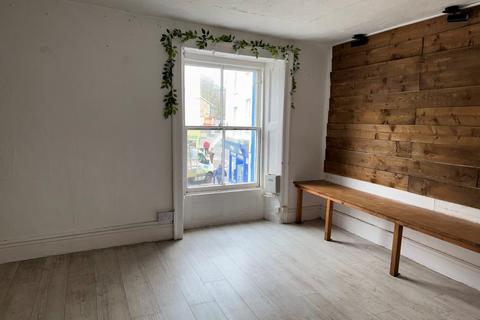 Property for sale, 18 Victoria Square, Truro, Cornwall
