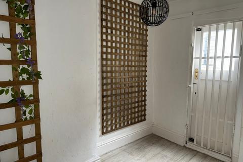 Property for sale, 18 Victoria Square, Truro, Cornwall