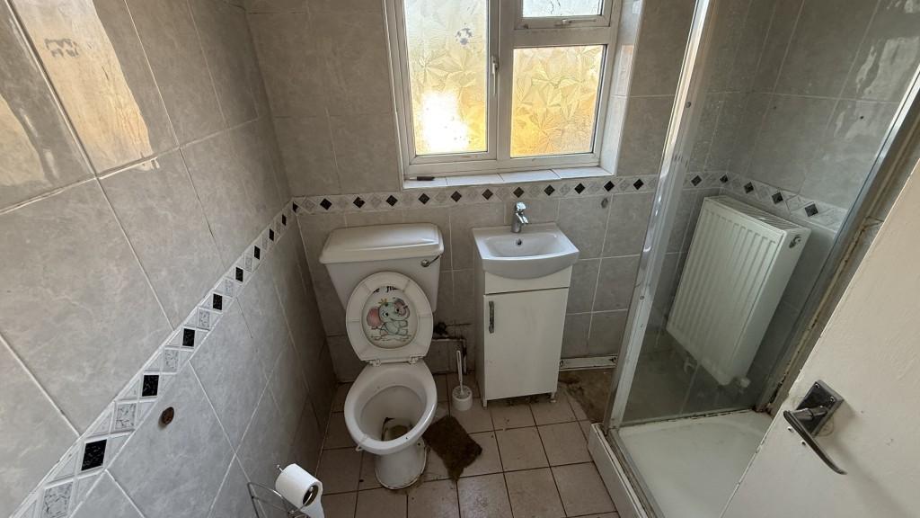 Internal image of bathroom