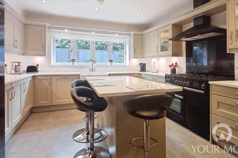 4 bedroom detached house for sale, Pomarium Close, Kent DA11