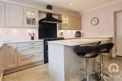 4 bedroom detached house for sale, Pomarium Close, Kent DA11