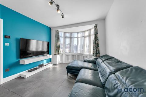 3 bedroom terraced house for sale, Winchester Avenue, London NW9