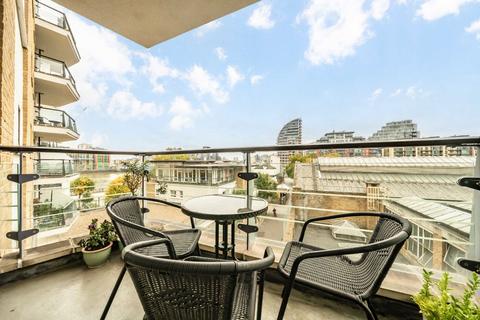 2 bedroom flat for sale, Smugglers Way, London SW18