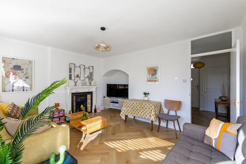 undefined, Tufnell Park Road London N7