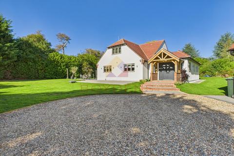 4 bedroom detached house for sale, Layer Road, Colchester CO2