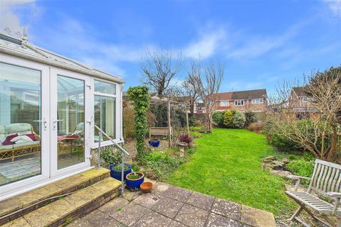 3 bedroom semi-detached house for sale, 1930's home located in the west end of Clevedon