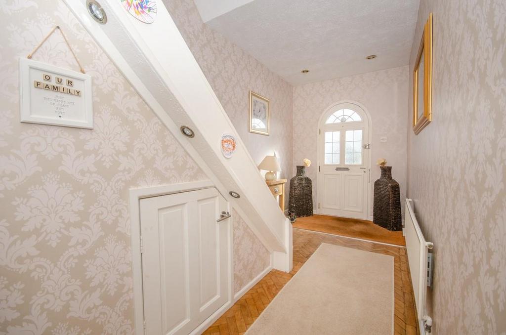 Hallway.jpg