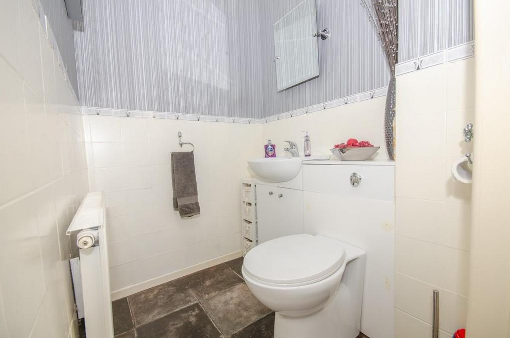 Cloakroom.jpg