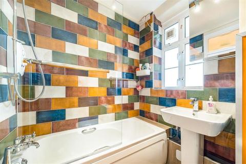 1 bedroom flat to rent, Watts Street, London E1W