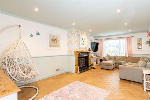 5 bedroom detached house for sale, Kithurst Close, Goring