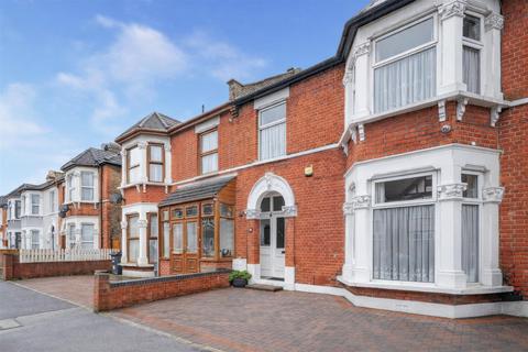 4 bedroom house for sale, Seven Kings Road, Seven Kings
