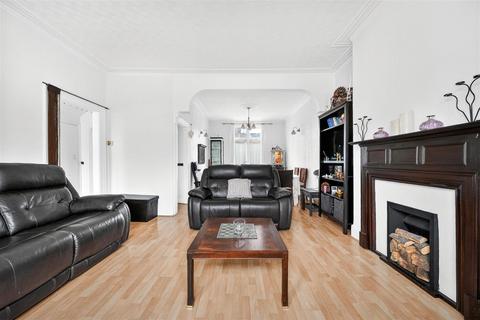 4 bedroom house for sale, Seven Kings Road, Seven Kings