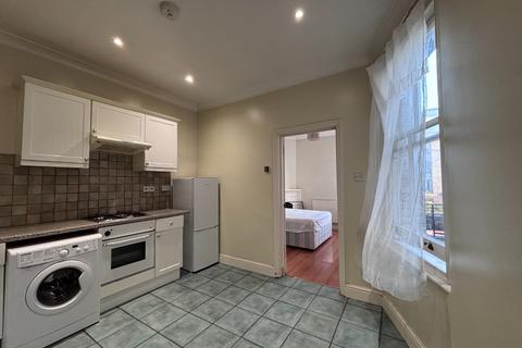 1 bedroom flat to rent, Kingwood Road, London, SW6