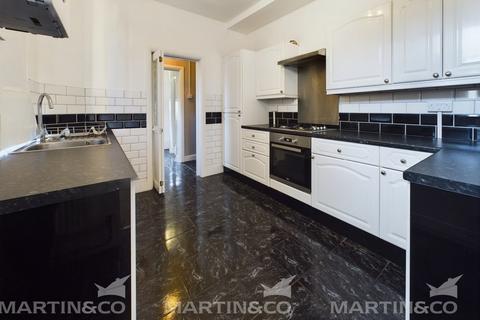 3 bedroom end of terrace house for sale, Watch House Lane, Bentley