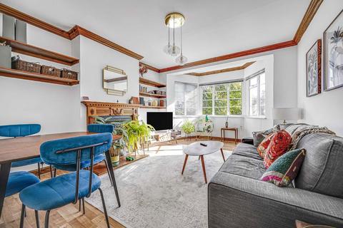 2 bedroom flat to rent, Grange Road, London W4