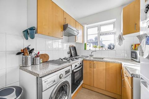 2 bedroom flat to rent, Grange Road, London W4