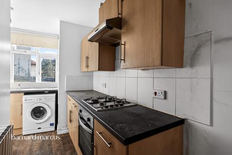 2 bedroom ground floor flat for sale, Grange Road, Thornton Heath