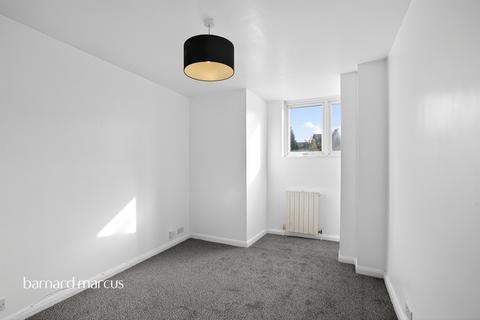 2 bedroom ground floor flat for sale, Grange Road, Thornton Heath