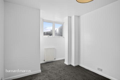 2 bedroom ground floor flat for sale, Grange Road, Thornton Heath