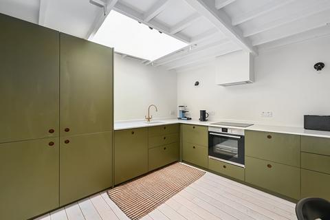 2 bedroom house for sale, School Hill, Winchelsea, East Sussex TN36 4HL