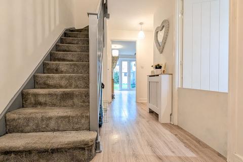 3 bedroom end of terrace house for sale, Harrison Grove, Worcester WR5
