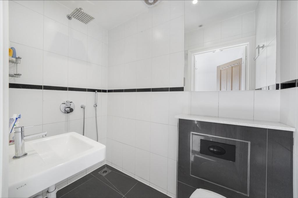 6 Colchester Road - v3 Gd9 KFNHXZk CHHQt LYb